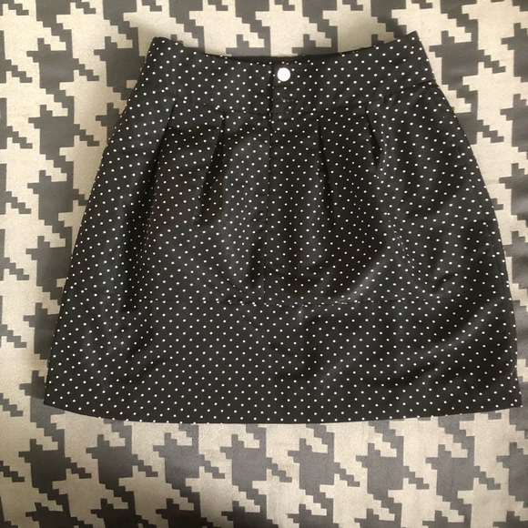 Skirt - Picture 2 of 2